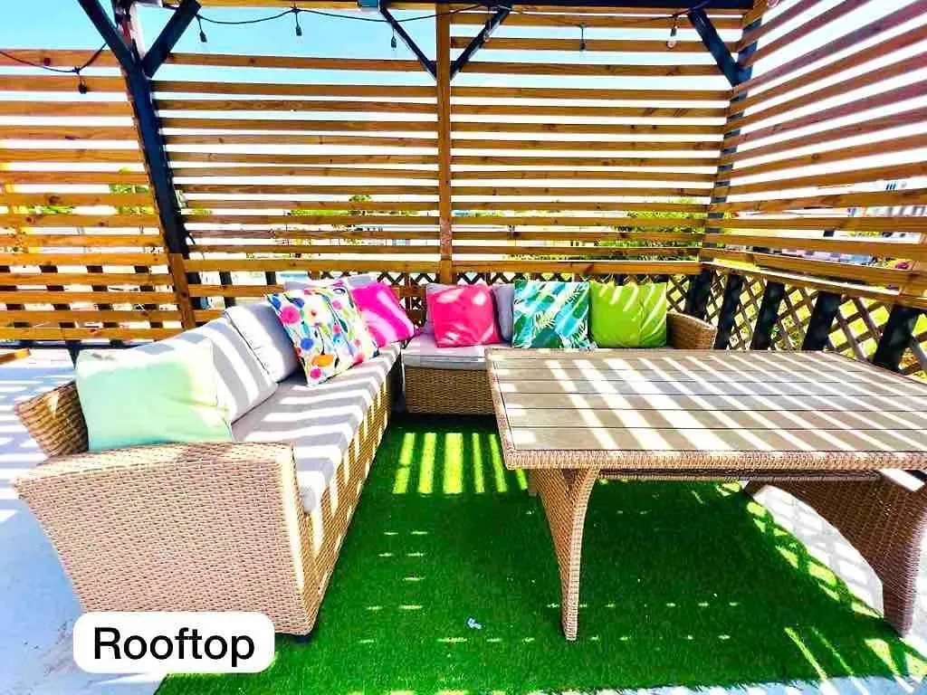 Isabela Beach House Rooftop Pool 7 Personas